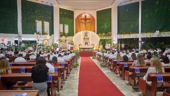 Espera iglesia católica récord de asistencia durante celebraciones de  Semana Santa en Cancún