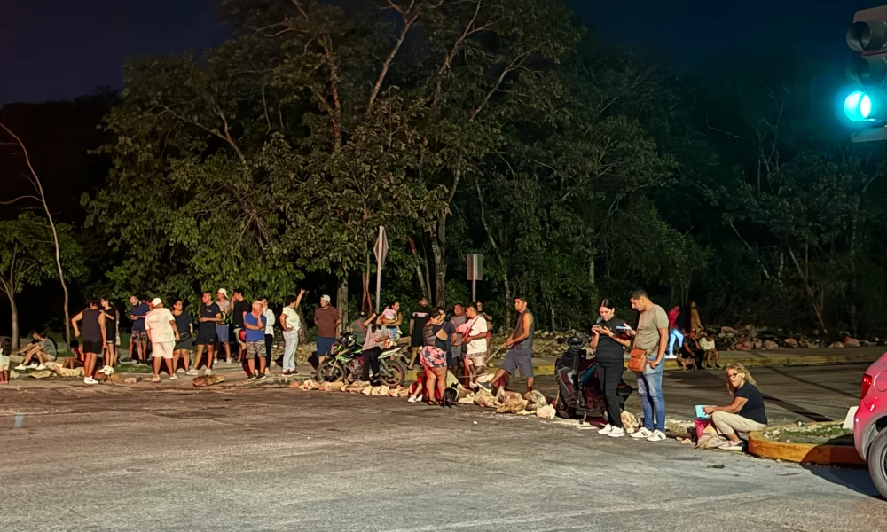 Por falta de energía eléctrica bloquean diversas avenidas en Playa del ...