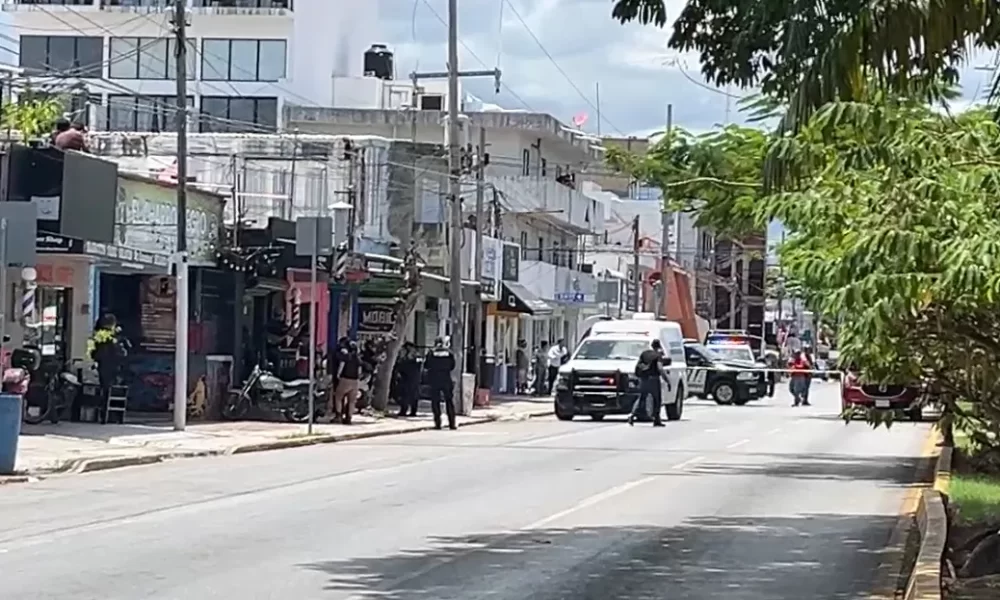 Ataque armado en Playa del Carmen deja saldo de dos muertos y tres ...